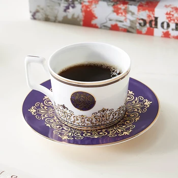 Európska Kosti Čína Šálku Kávy Nastaviť Svetlo a Luxusné Popoludňajší Čaj Čaj Nastaviť Tvorivé Keramické Domácnosti Červený Čaj Šálka s Lyžičkou